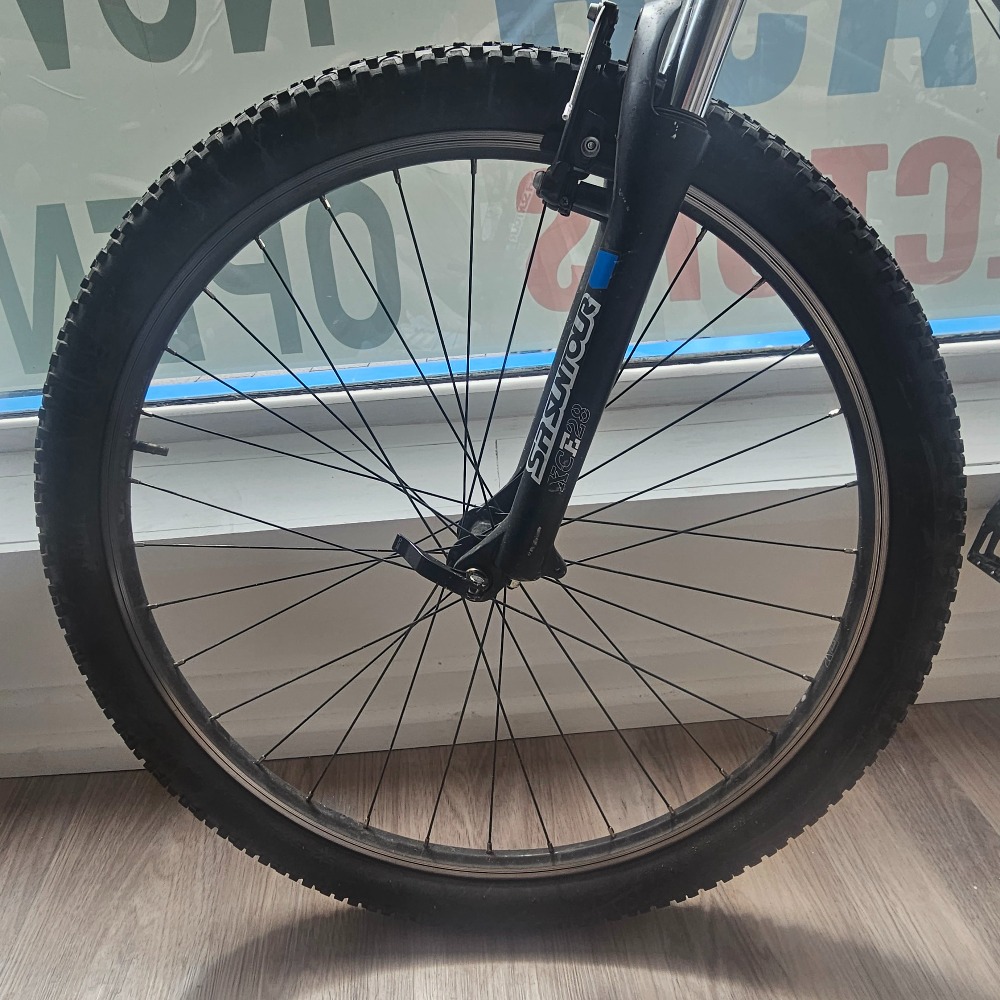 carrera valour 27.5